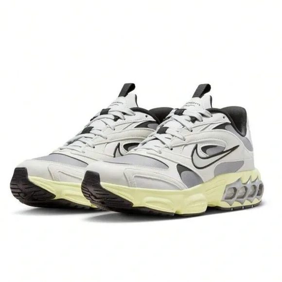 NWT - Nike Zoom Air Sneakers - Limited Edition Colors! - Picture 2 of 8